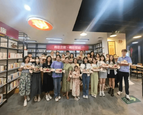 青年之家·青年夜校｜“多Young青春”系列活动——非遗剪纸艺术课程报名开启啦！ 