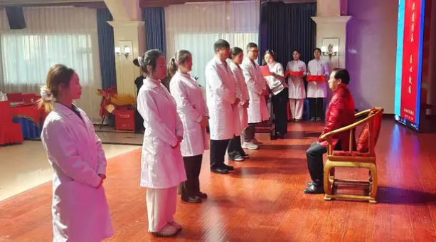 承岐黄薪火，传非遗花香