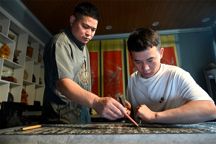 第39期苗氏手工碑刻