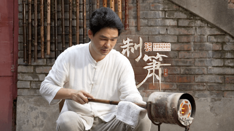 《韩振国：竹制之萧 声韵悠扬》