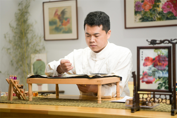 第14期河洛打籽绣技艺